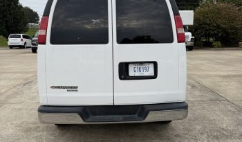 2014 Chevrolet Express 3500 Passenger full