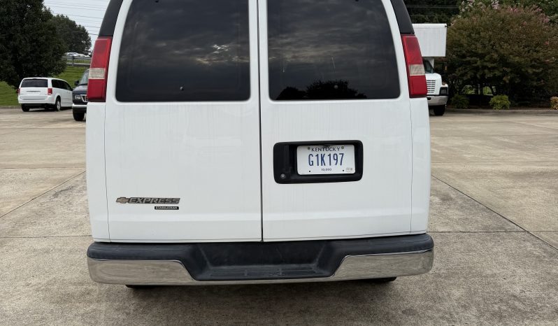 2014 Chevrolet Express 3500 Passenger full