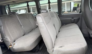 2014 Chevrolet Express 3500 Passenger full