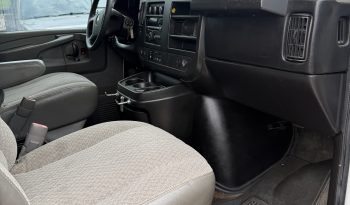 2014 Chevrolet Express 3500 Passenger full